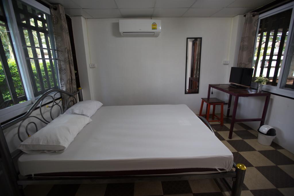 Hora Home Lampang Exteriör bild