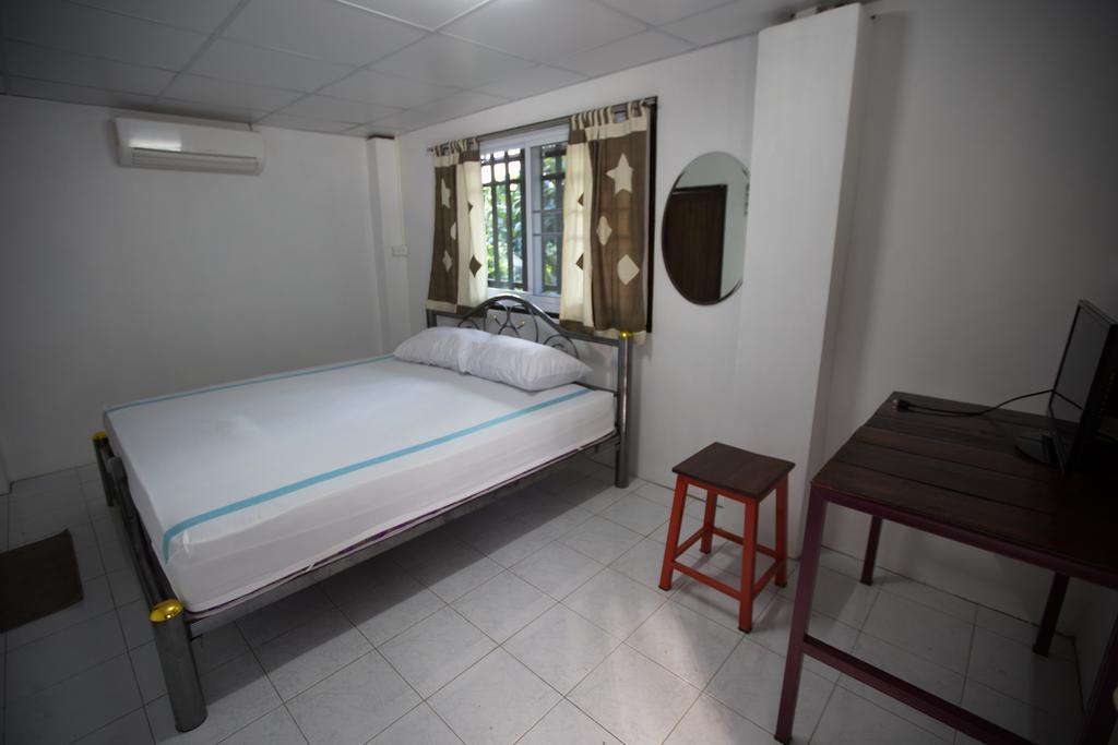 Hora Home Lampang Exteriör bild