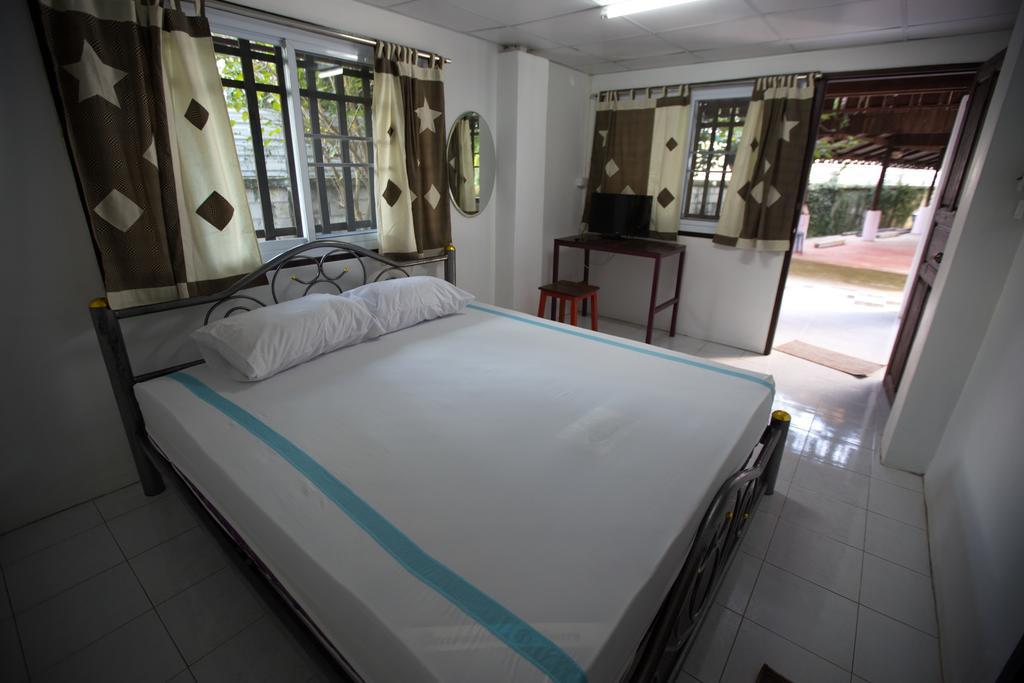 Hora Home Lampang Exteriör bild