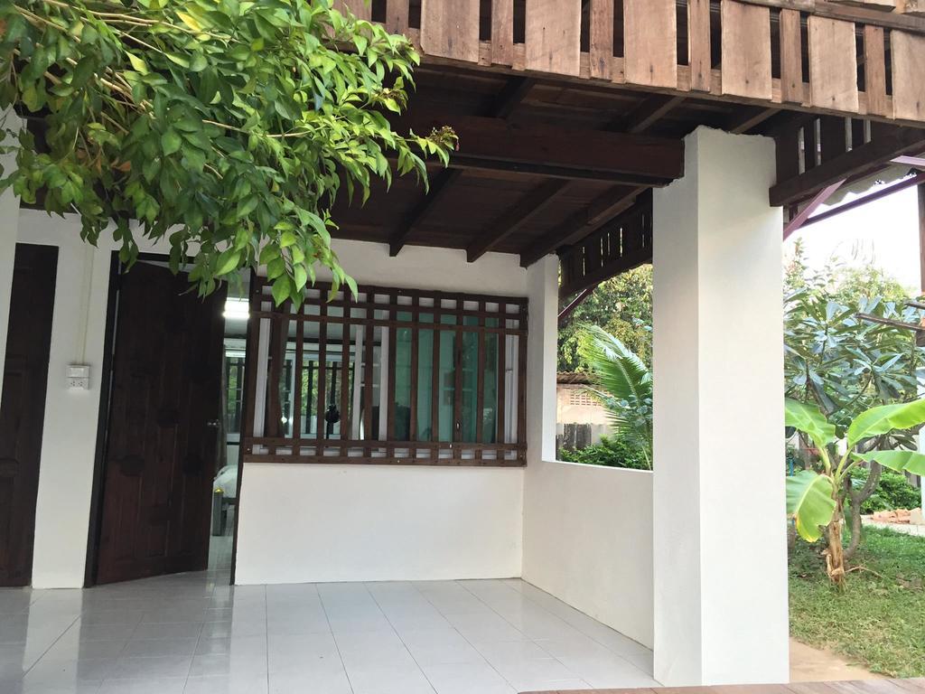 Hora Home Lampang Exteriör bild